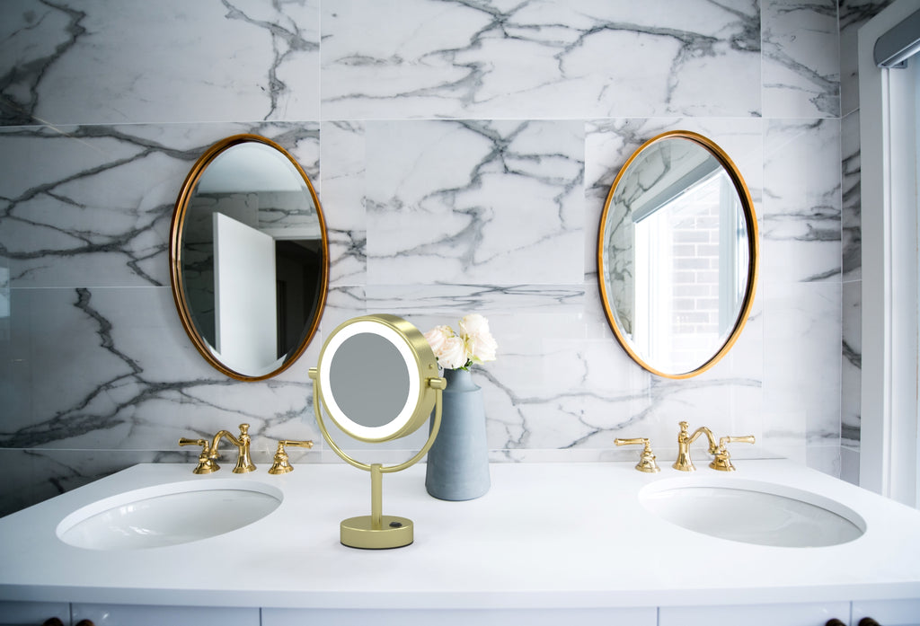 745 - Neo Modern LED Lighted Freestanding Mirror - The Blanche